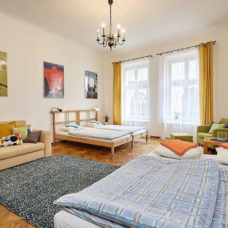Plac Mariacki 8 Appartamento Cracovia Esterno foto