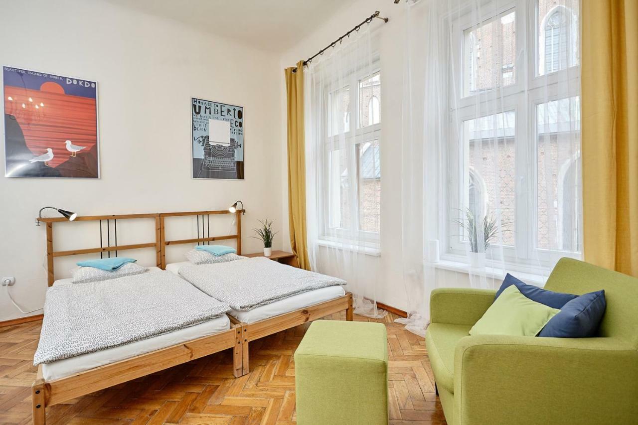 Plac Mariacki 8 Appartamento Cracovia Esterno foto