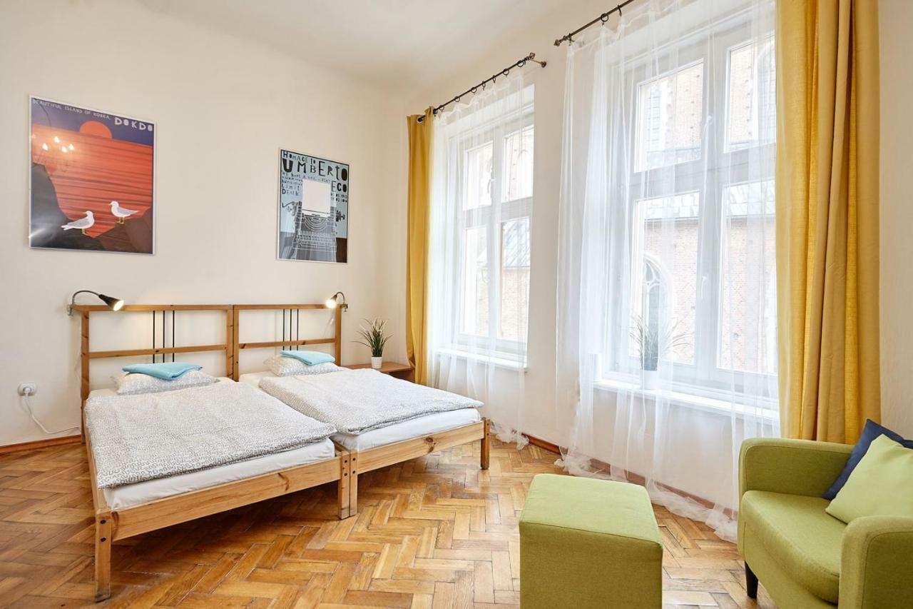 Plac Mariacki 8 Appartamento Cracovia Esterno foto