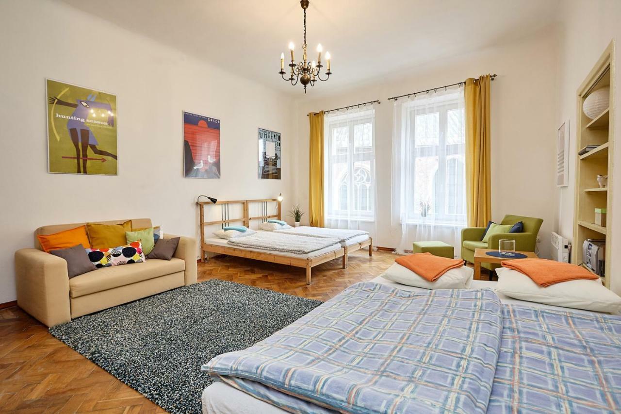 Plac Mariacki 8 Appartamento Cracovia Esterno foto